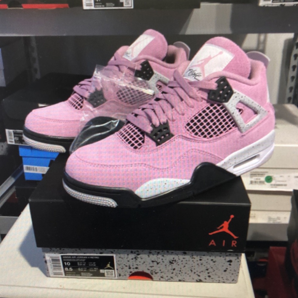 Jordan Air Jordan 4 “Orchid” - Picture 3 of 6